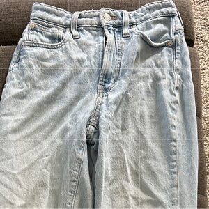 Madewell Women's light Blue Curvy fit “Perfect vintage jean”